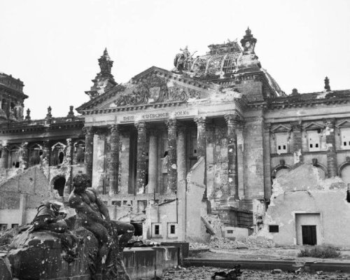 Berlin Reichstag 1945